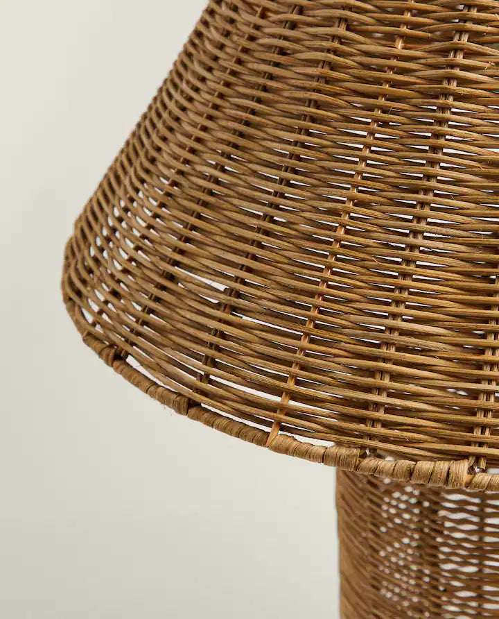 Rattan table lamp